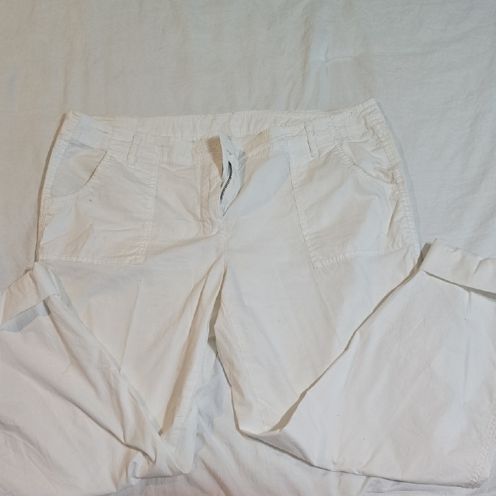 Liz Claiborne White Women's Capris